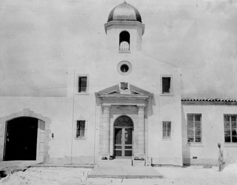 1927